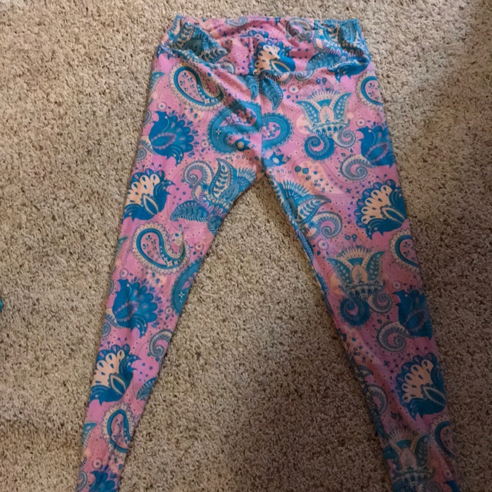 Lularoo tall and curvy leggings